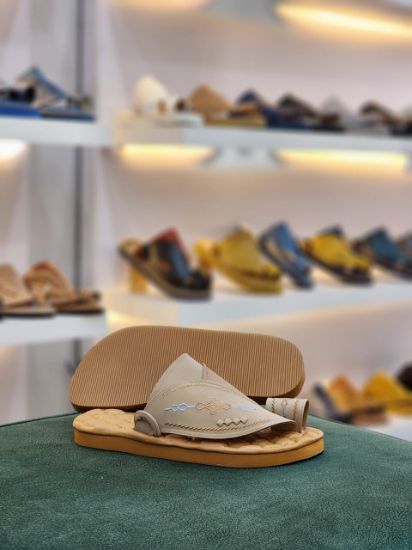 صورة زبيري وطني مطرز مديل م28